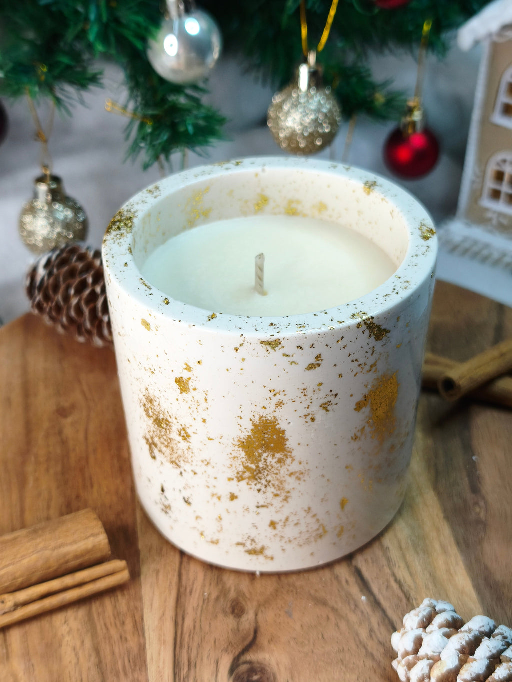 Bougie Jesmonite - Noëlia Maison Pelquita