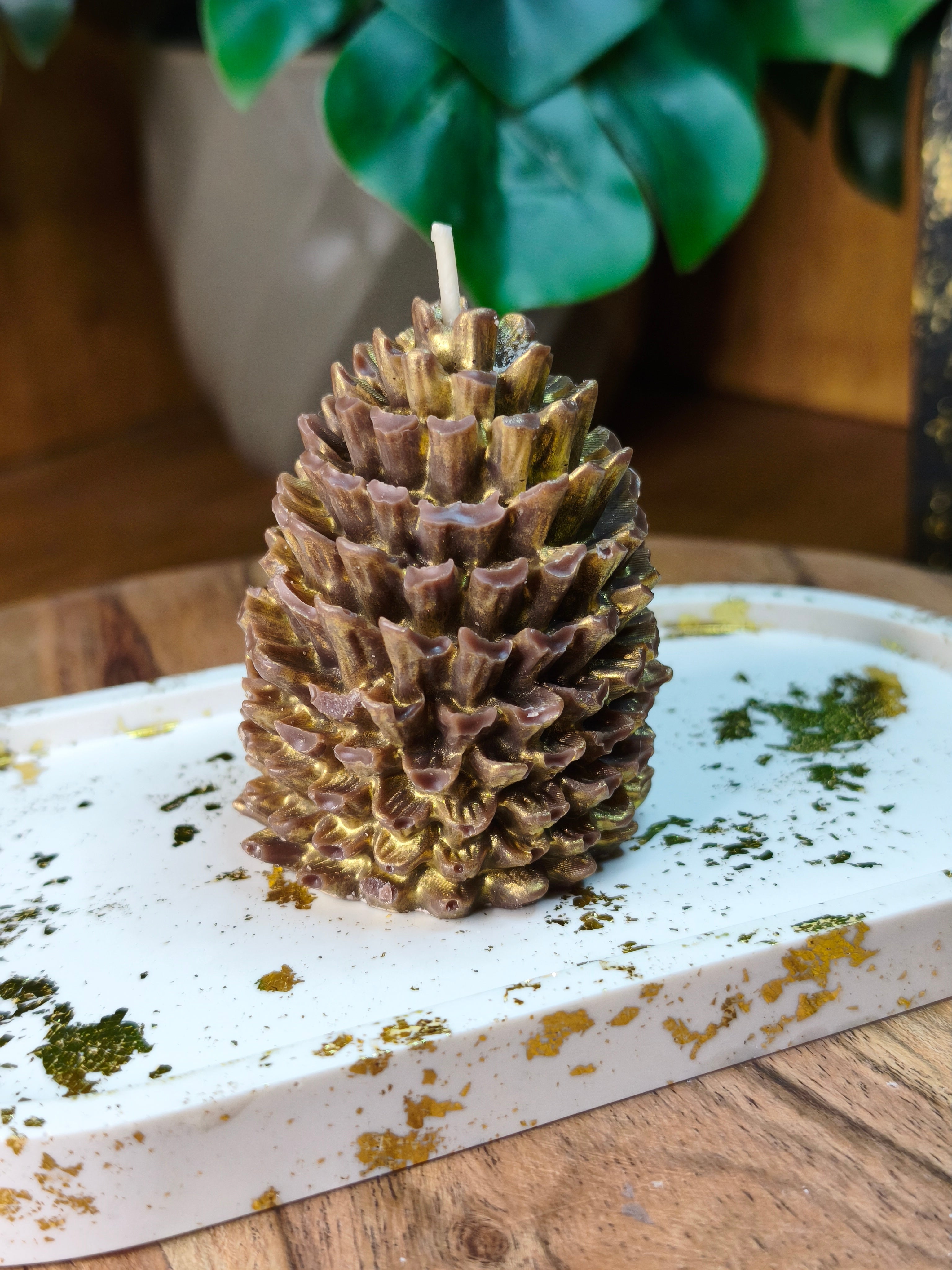 Bougie Moulée - Pomme de Pin Maison Pelquita